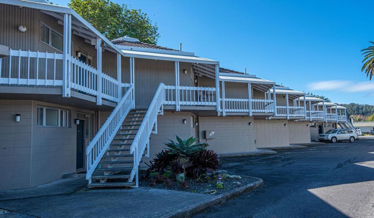 Motel Six Whangarei Bagian luar foto